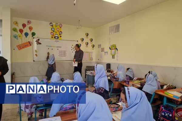 بازدید گروه های آموزشی از کلاس های دبستان خورسندیان دو
