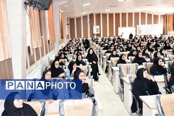 مراسم تجلیل از مدیران و رتبه‌های برتر کنکور ۱۴۰۴ در شهرستان مه‌ولات