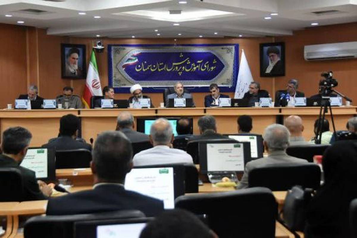 تکمیل پروژههای نیمهتمام و رسیدگی به مطالبات استان/مأموریت اصلی آموزش و پرورش تربیت و پرورش است