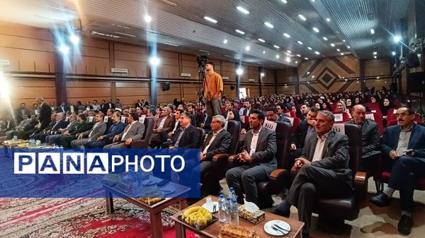 آیین گرامیداشت تجلیل از معلمان نمونه کشوری کهگیلویه و بویراحمد