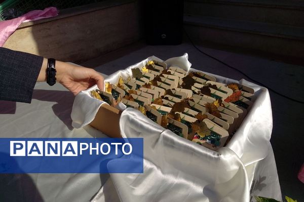 جشن پرشور روز دانش‌آموز در دبیرستان ملوک زندی 