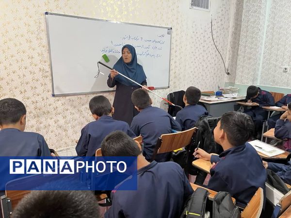 گرامیداشت روز جهانی نابینایان در آموزشگاه شهید محمد منتظر قائم خاتم