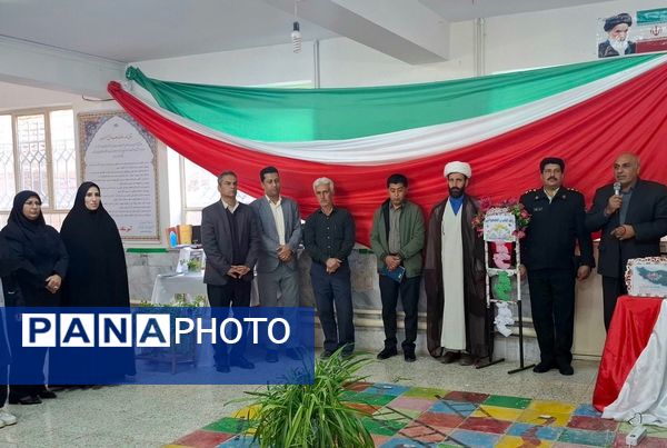 نواخته شدن زنگ کتاب و کتابخوانی در دبیرستان سمیه نوخندان