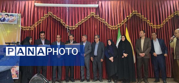  مراسم کلنگ‌زنی همزمان دو پروژه آموزشی در ناحیه چهار اصفهان