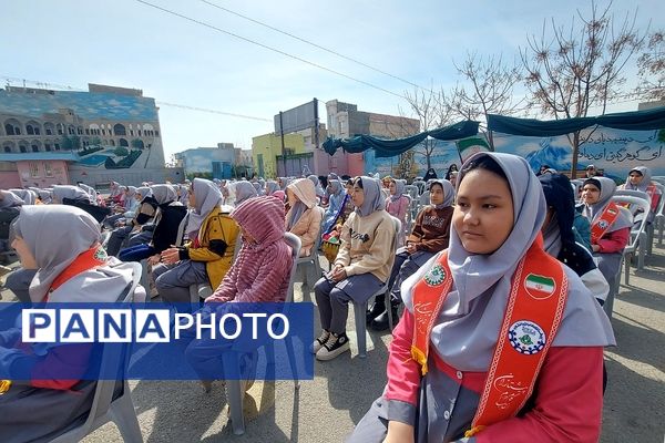 برگزاری جشن احسان و نیکوکاری در دبستان حکیم نظامی کهریزک 