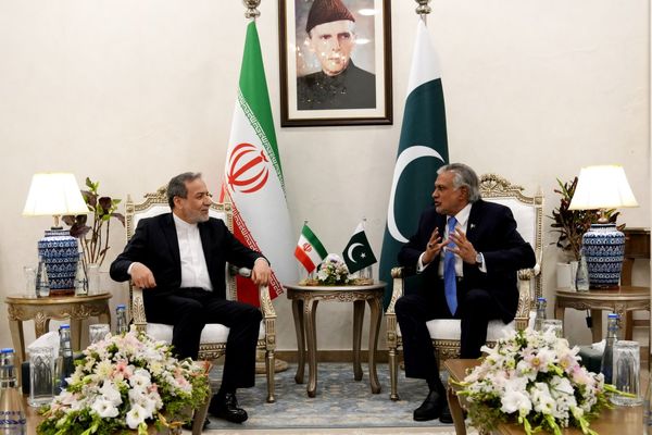 3 هدف اصلی عراقچی از سفر به پاکستان