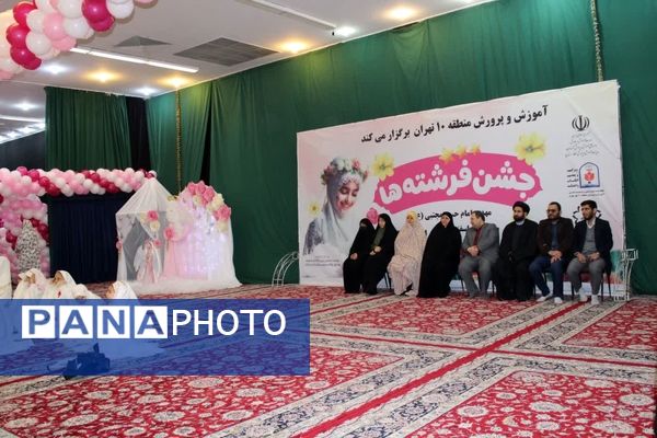 جشن عبادت ۱۳۰۰ نفر از دختران منطقه ۱۰ در مهدیه امام حسن مجتبی(ع)