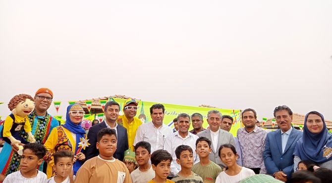 «بام میناب» میزبان جشنواره‌ی بادبادک‌ها و عروسک‌های خندان شد