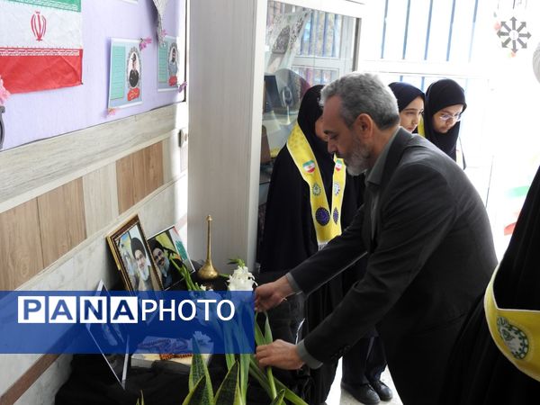 بازدید رئیس سمپاد خراسان رضوی از دبیرستان فرزانگان نیشابور
