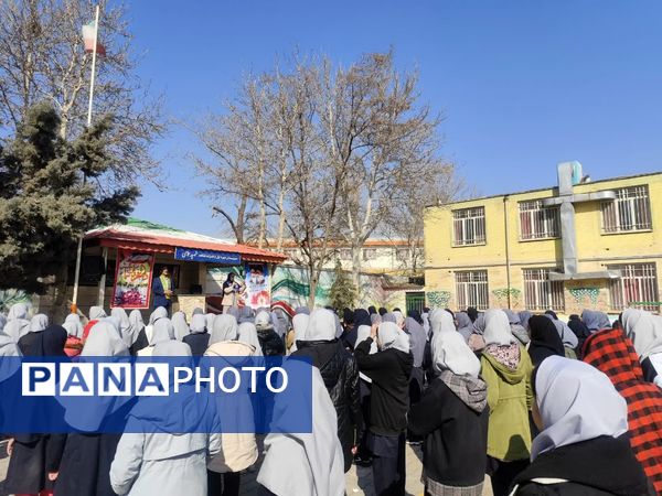 تمرین آمادگی پیشتازان دبیرستان شاهد شهید حمامی ناحیه ۶ مشهد