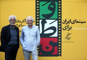 احمدرضا درویش: همه‌ ما این روزها به ایران فکر‌ می‌کنیم