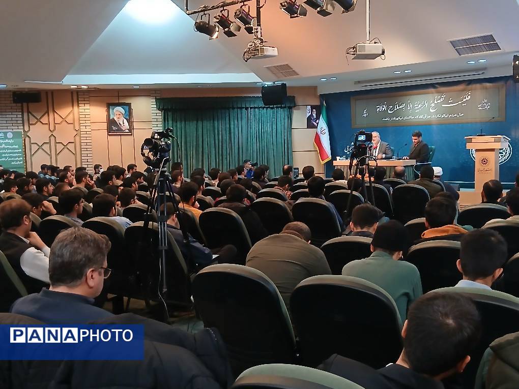 دانشگاه امام صادق(ع) میزبان شهردار تهران در آیین روز دانشجو