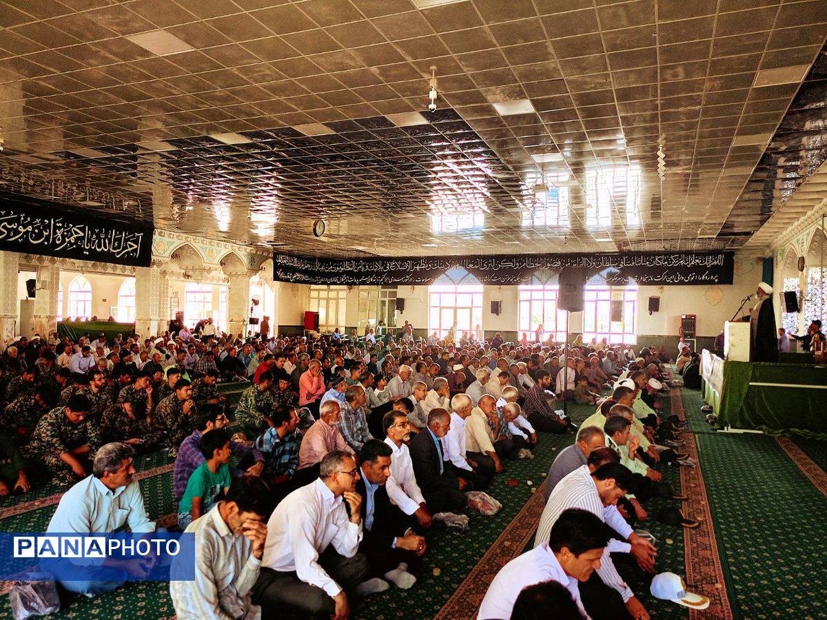 نماز جمعه ای متفاوت با بوی خون خبرنگاران شهید