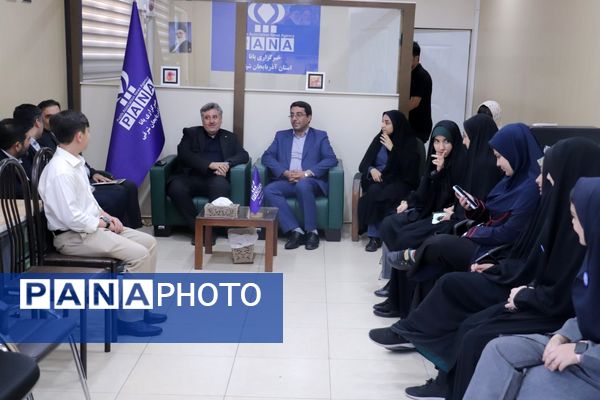 حضور مدیرکل فرهنگ و ارشاد اسلامی آذربایجان شرقی در دفتر خبرگزاری پانا استان به‌مناسبت روز خبرنگار