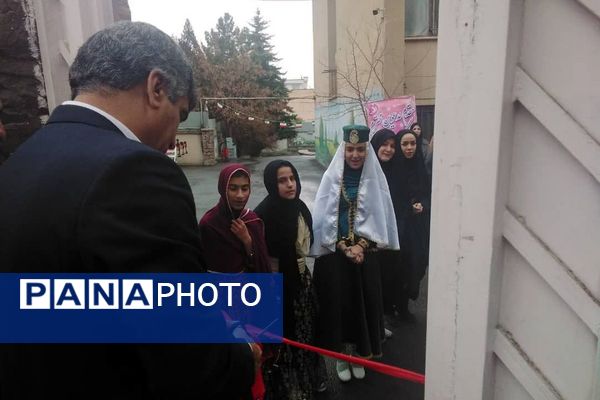  آیین افتتاح جشنواره ماها و ایران‌مون در دبیرستان خدیجه کبری پردیس 