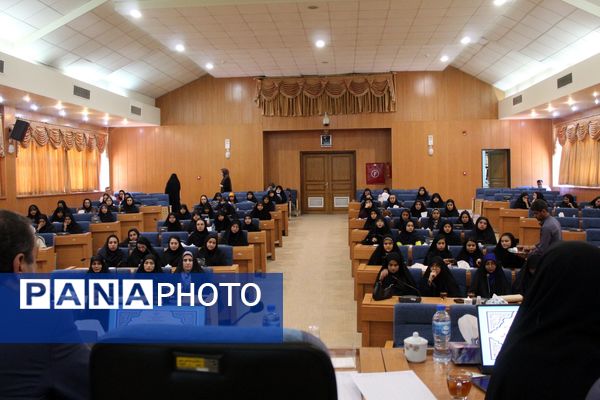 نخستین جلسه کارگروه دختران نوجوان و جوان شهرستان نیشابور