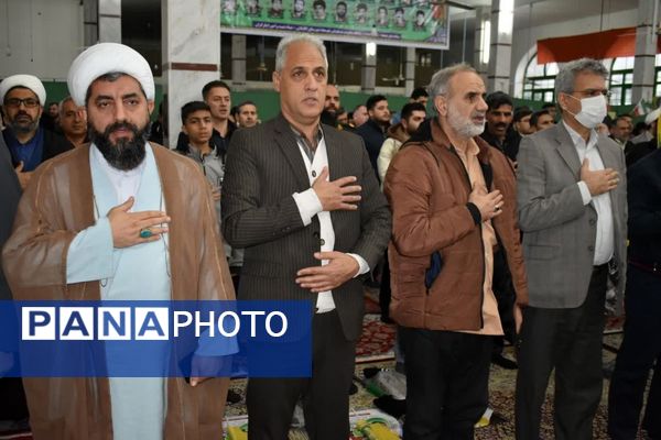پایبندی به ارزش‌های انقلاب و ولایتمداری با حضور در مراسم 9 دی