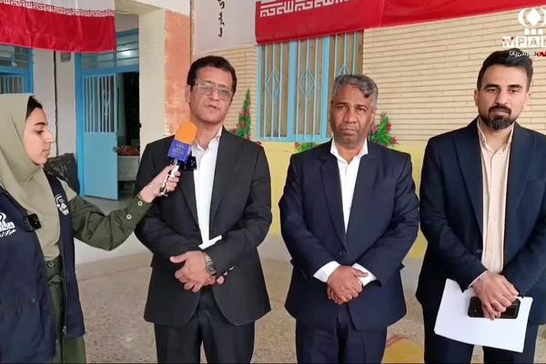 تلاش برای گسترش عدالت آموزشی و شکوفایی استعدادها در رودان