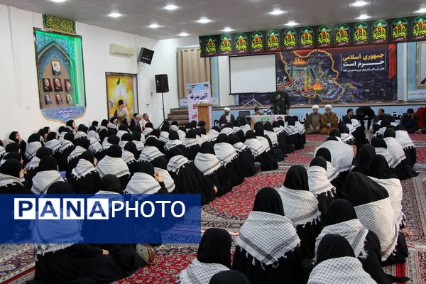 اعزام کاروان راهیان نور دانش‌آموزان سملقان به مناطق عملیاتی جنوب