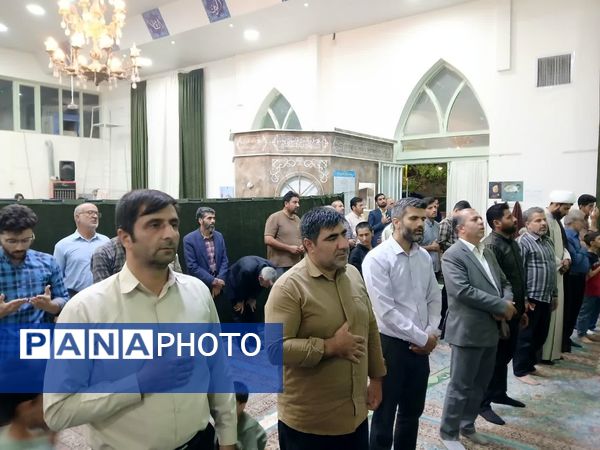 شب شعر و روایت‌گری محفل ادبی خارزنج در خلیل‌آباد