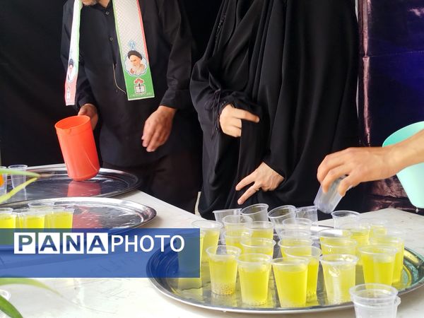 برپایی موکب دانش‌آموزی در روز اربعین حسینی در فاروج