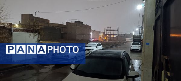 گذری بر دقایق اول بارش برف پاییزی در نیشابور 