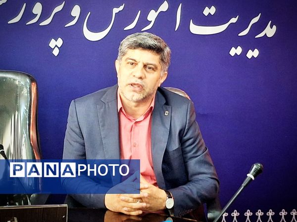 نشست بانوان ستادی با سرپرست آموزش و پرورش قائمشهر