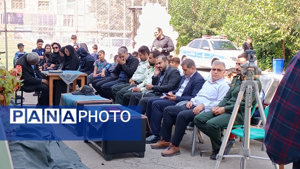  افتتاح زمین چمن پروژه میدان همدلی در کانون کوثر ناحیه ۴ کرج