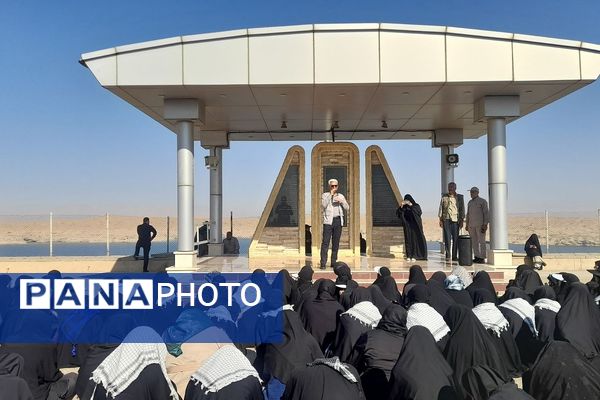 اولین روز حضور دانش‌آموزان دختر منطقه کهریزک در یادمان ‌های مناطق عملیاتی جنوب ایران