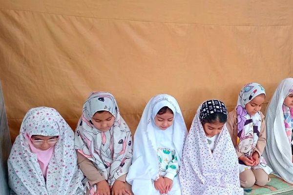 نمازی از جنس حضور نونهالان 