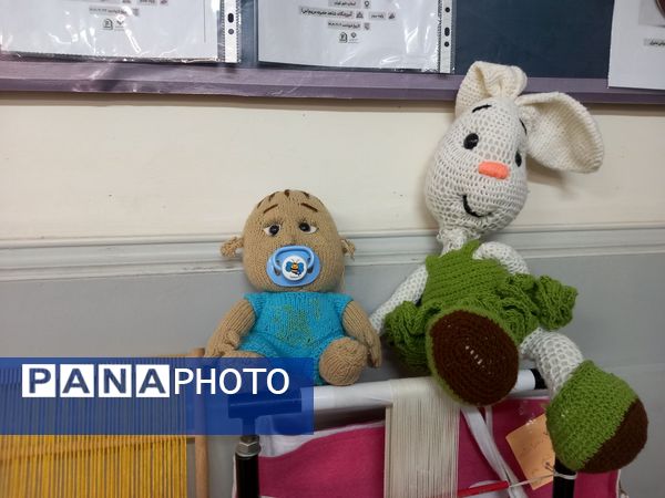 برپایی نمایشگاه هفته پژوهش در مدارس رباط‌کریم