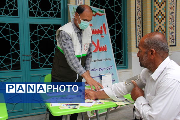نماز جمعه شهرکرد با عطر حضور معلمان