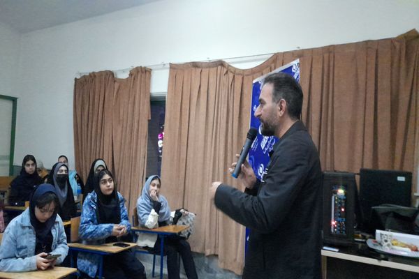  کارگاه آموزش مجری‌گری و استعدادیابی دانش‌آموزان دختر در کرج