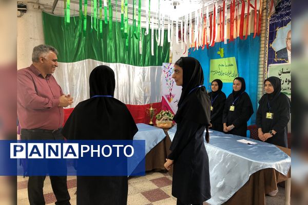 انتخابات و عضو‌گیری انجمن‌های ورزشی در دبیرستان حاج محمود رضوی 
