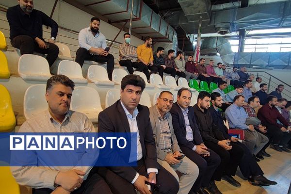 مراسم تجلیل از مربیان سازمان دانش آموزی ملارد 