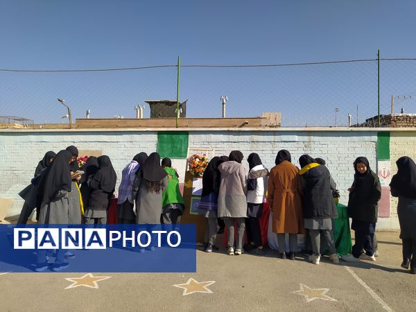 انتخابات شورای دانش آموزی در دبیرستان دخترانه امید 