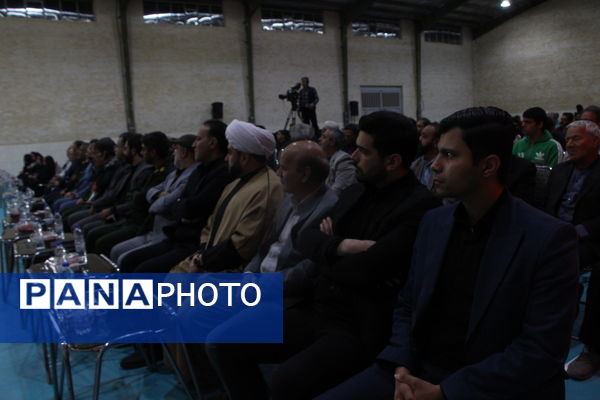 یادواره شهدا هنرستان فنی انقلاب اسامی یزد