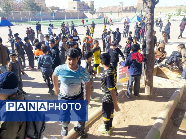 اردوی درون مدرسه ای روز دانش آموز در دبستان شهید پسندیده فدافن 