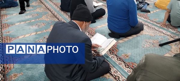 برگزاری محفل انس با قرآن «میهمانی آیه‌ها» در مسجد قمر بنی‌هاشم یزد