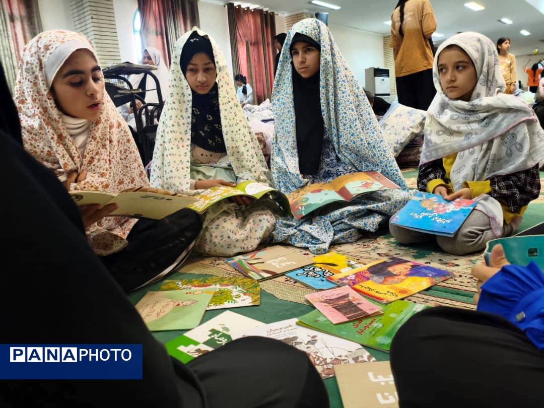 لحظات ناب اعتکاف دانش‌آموزی دختران در جاسک