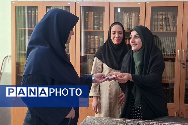 تقدیر از مدیر، کادر آموزشی و پرورشی آموزشگاه پویش ناحیه ۳شیراز 