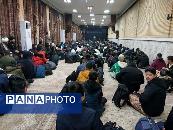 اعزام پنجمین کاروان راهیان نور پسران دانش‌آموز استان قم