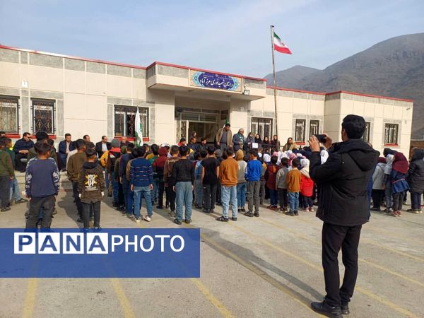 اجرای مانور سراسری زلزله در مدرسه شهید نوری مرزآباد شهرستان خدا آفرین