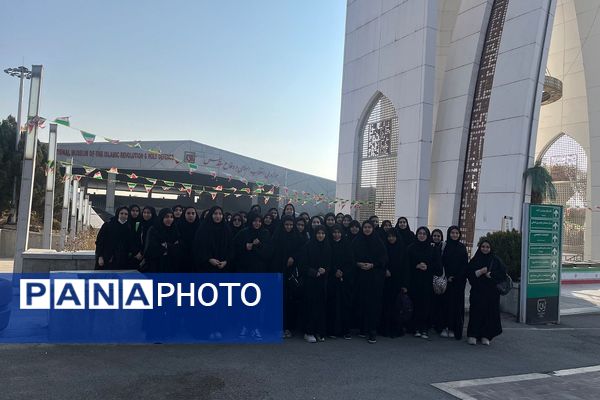 حضور دانش‌آموزان ناحیه دو شهرری در اردوی باغ موزه دفاع مقدس 