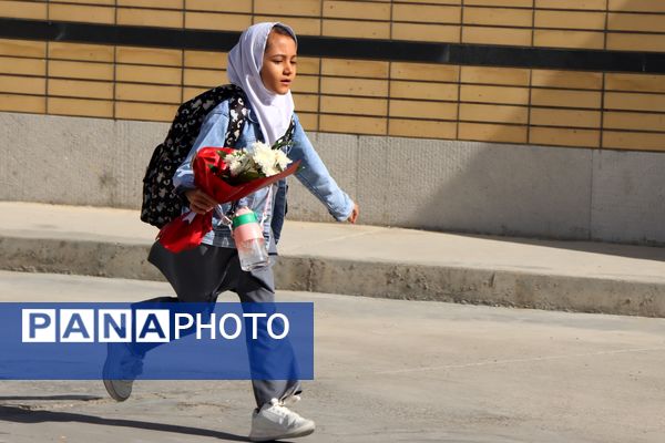 تجلیل از معلمان، سرمایه‌های گران بازار علم