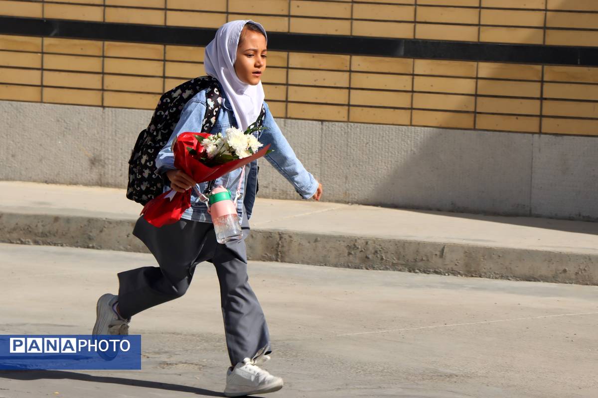 تجلیل از معلمان، سرمایههای گران بازار علم