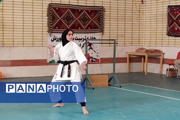 سوت آغاز المپیاد در مدرسه عترت به صدا درآمد