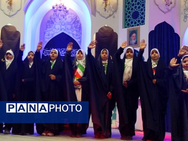 نشست ویژه بانوان پیرغلام حسینی در مشهد؛ جلوه‌ای از هم‌افزایی و معنویت