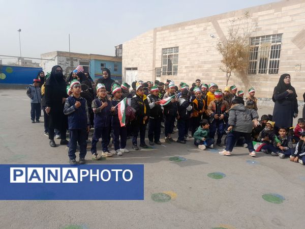 زنگ استکبار ستیزی در مدارس رضویه