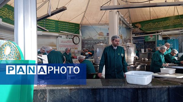 پذیرایی از زائران علی ابن موسی الرضا (ع)
